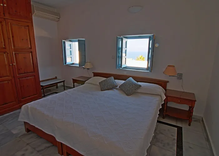 Aethrio Sunset Village - Апарт-отель Ия