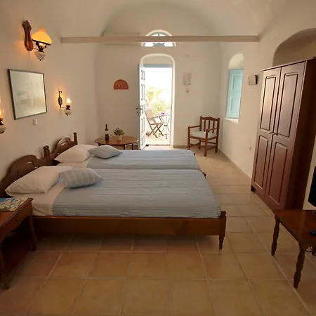 Aethrio Sunset Village - Oia (Santorini)