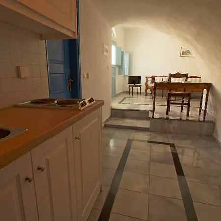 Aethrio Sunset Village - Oia (Santorini)